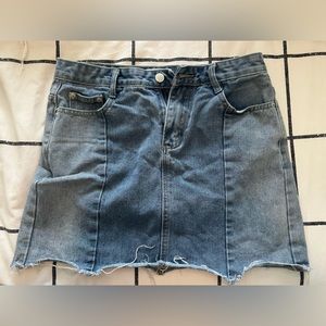 Light blue jean skirt by En Crème Denim.